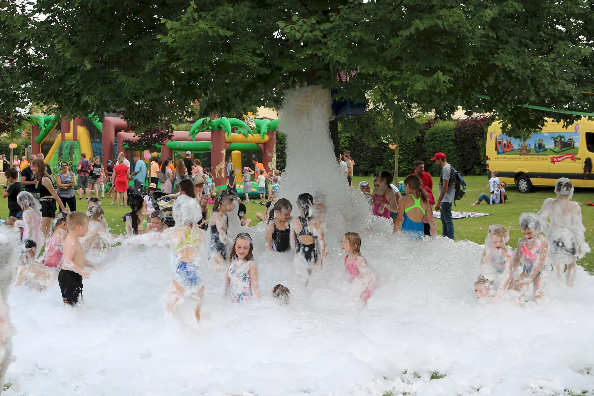 Schaumdisko beim Kinderfest