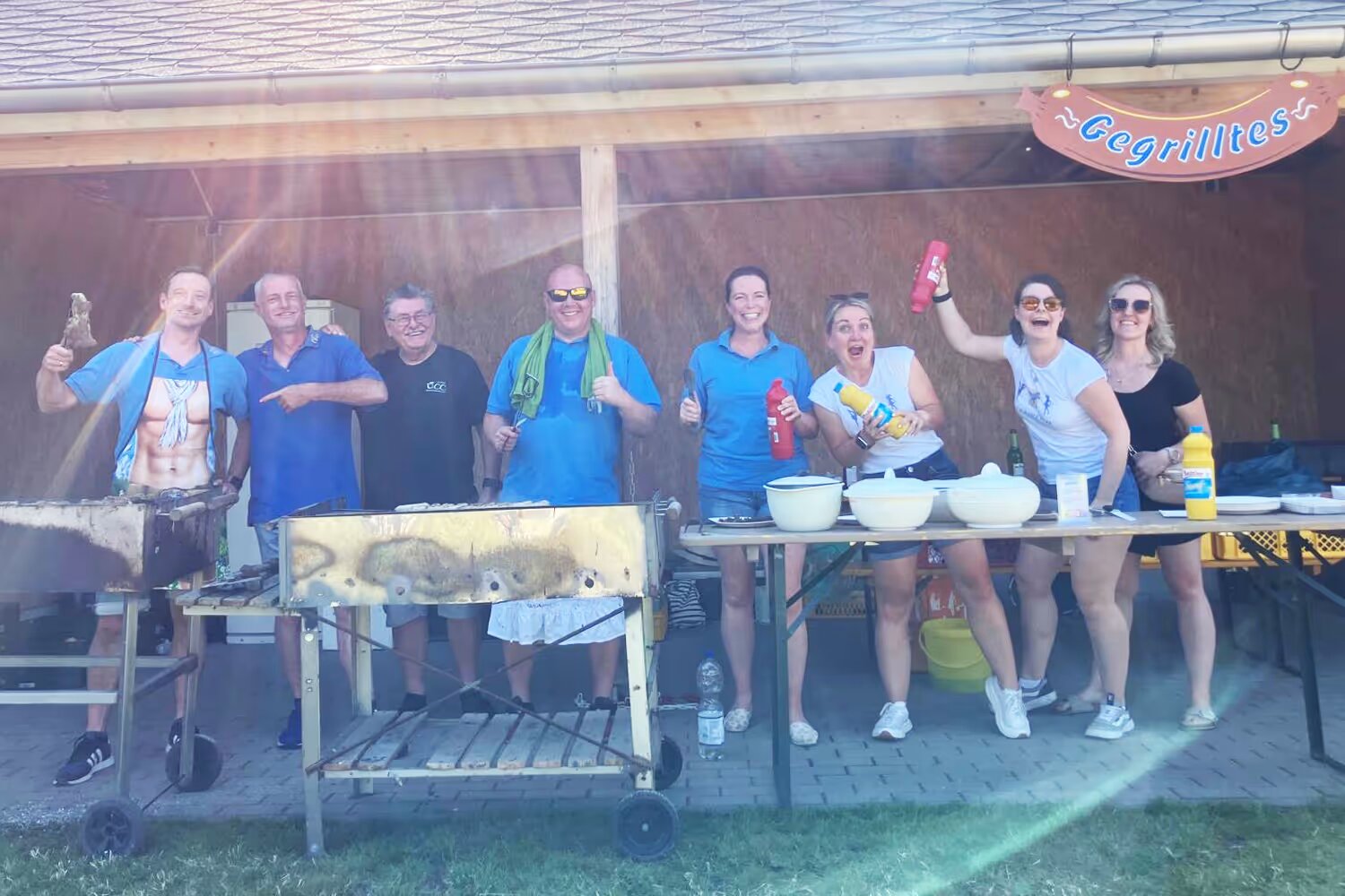 Grillstand beim Kinderfest